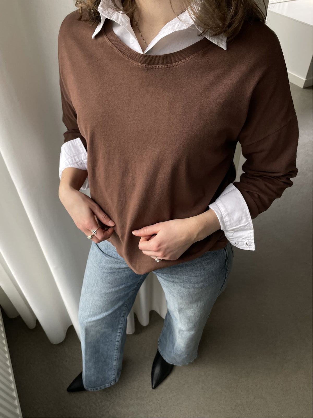 Boni LS T-Shirt | Fondue Fudge | Basic Apparel Long Sleeve T-Shirt Basic Apparel