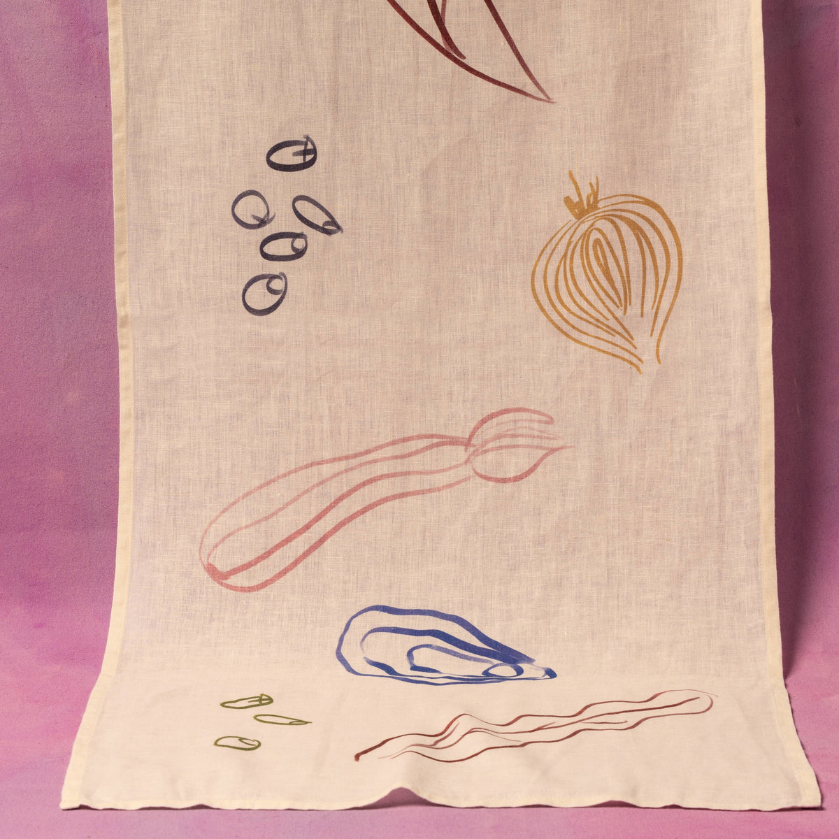 ‘Dinner’ Table Runner 230cm X 45cm Table Runner MÆGEN