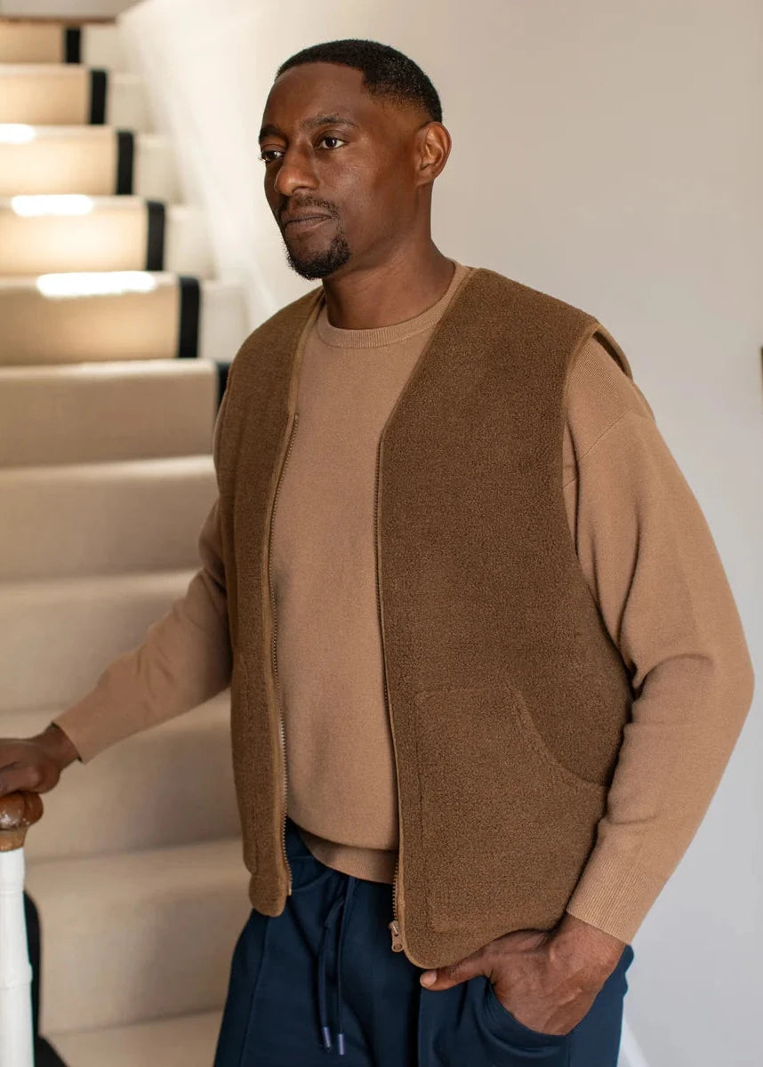 Gareth Gilet | Tobacco | Chalk Gilet Chalk