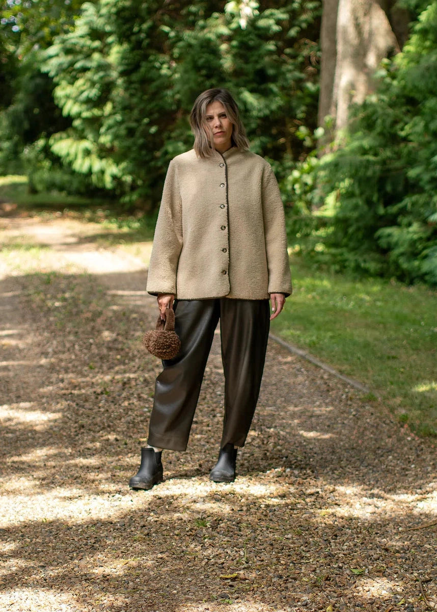 Kelly Trouser | Dark Olive | Chalk Trousers Chalk
