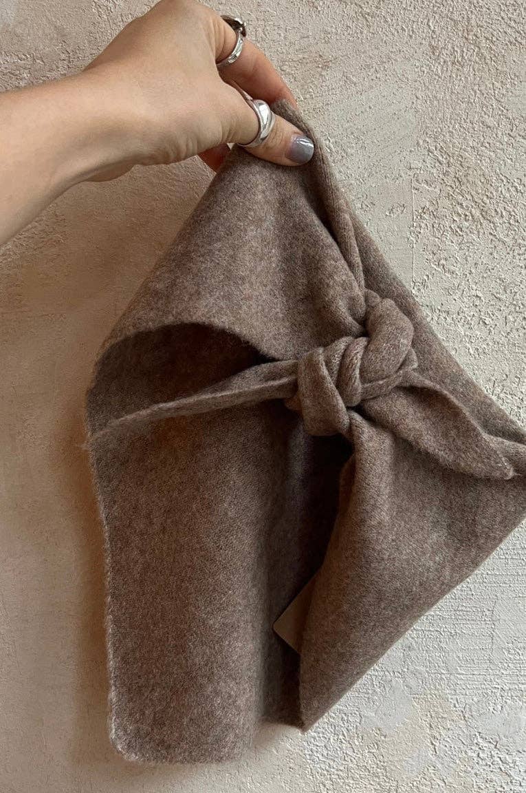 FUZZY WOOL CRAVAT SCARF - neutral Billy Bamboo