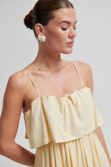 Are Dress | Second Female