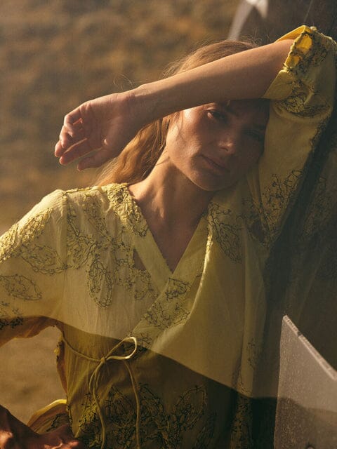 Charming Bond Blouse | Pampas | Heyanno Blouse Heyanno