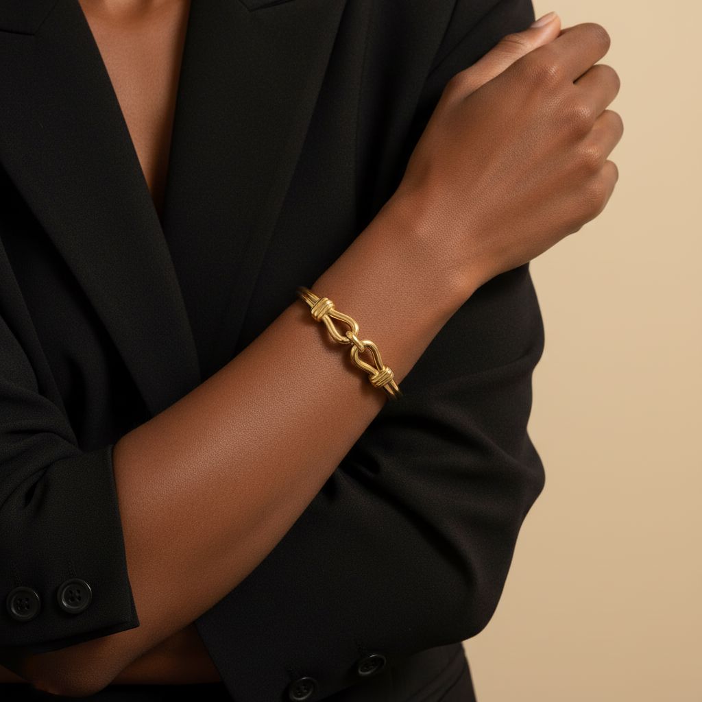 Interlocking Loop Bracelet 18k Gold Plated Waterproof Gold Lunar