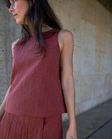 Bateaux Neck Sleeveless Top | 44881 | Yerse
