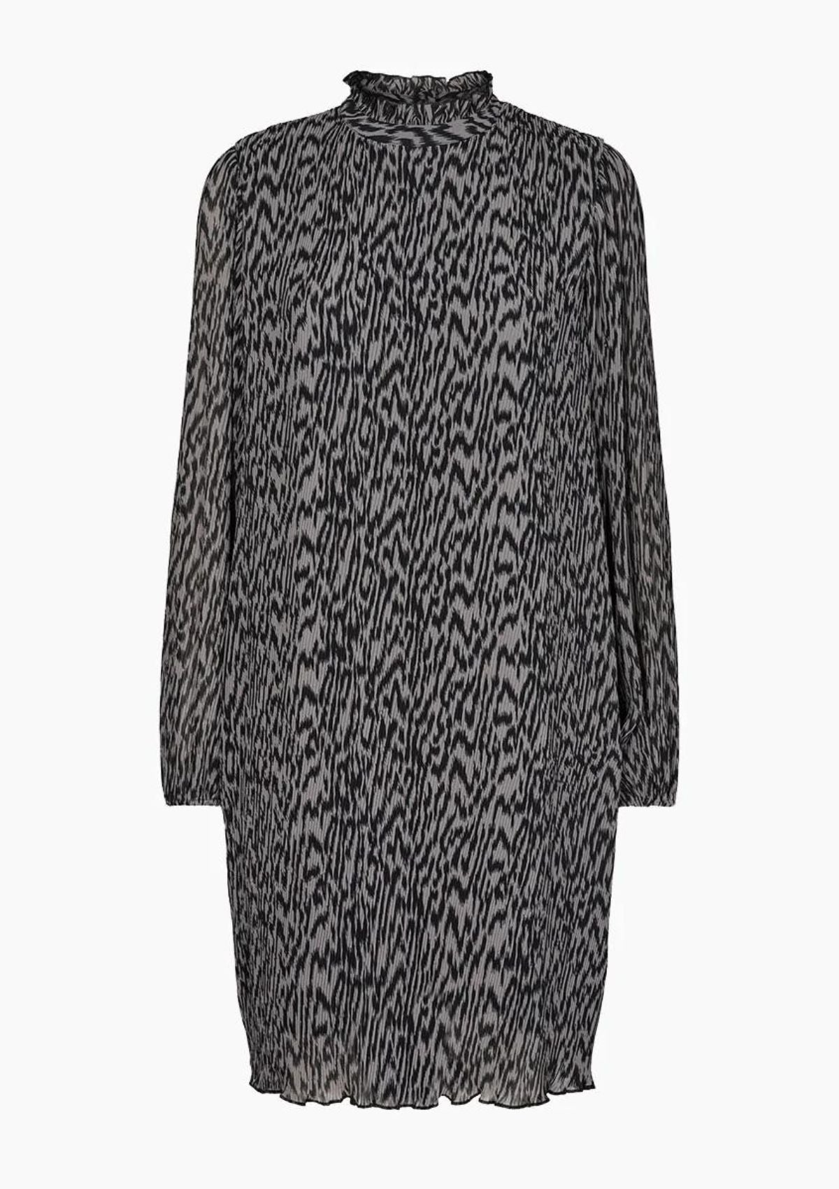 Ruffle Pleated Shift Dress | Wells 2 | Levete Room Dress Levete Room